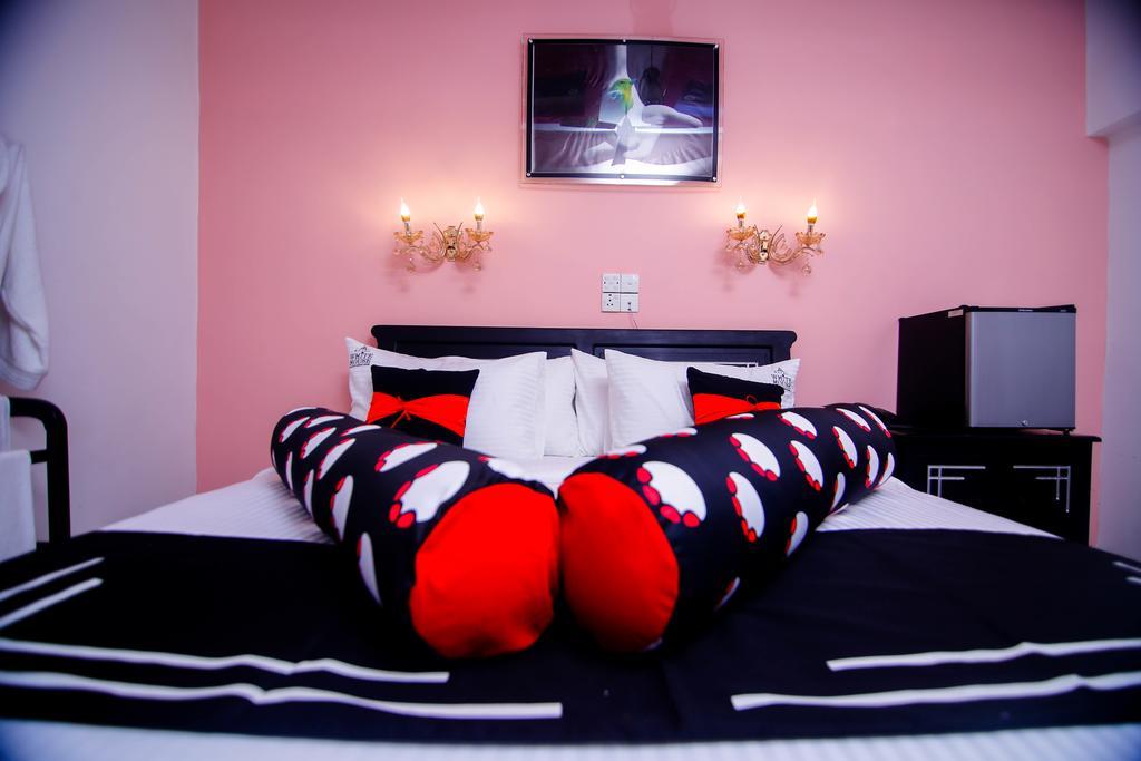 Hotel White House อนุราธปุระ ภายนอก รูปภาพ